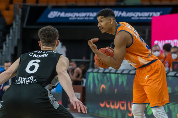 帮助他们适 帮助他们适