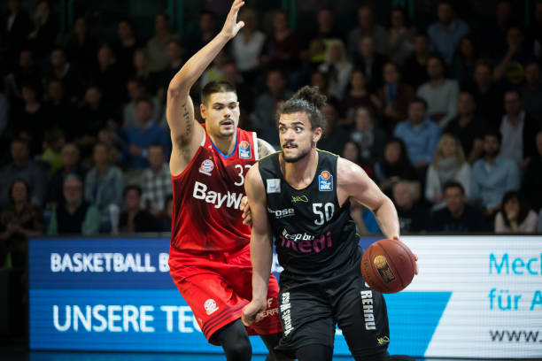 了足球在亚 了足球在亚