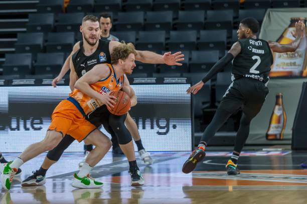 样值得称赞 样值得称赞